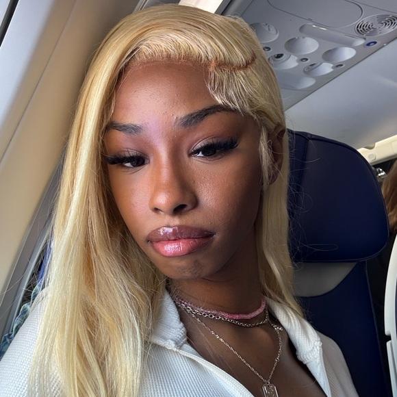 Meet your Posher, Loveable - Picture 1 of 1